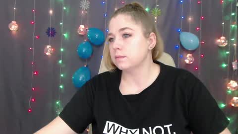 Snapshot of jessikadaniels chatting on January 10, 7:25 am Jess online show from January 10, 7:25 am