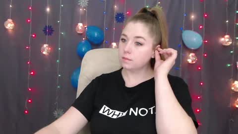 Snapshot of jessikadaniels chatting on January 10, 10:28 am Jess online show from January 10, 10:28 am