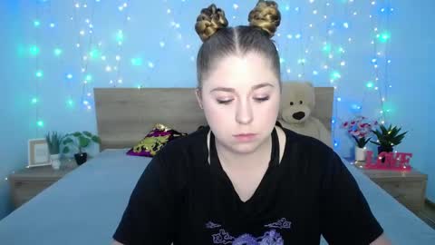 Snapshot of jessikadaniels chatting on January 29, 7:15 am Jess online show from January 29, 7:15 am