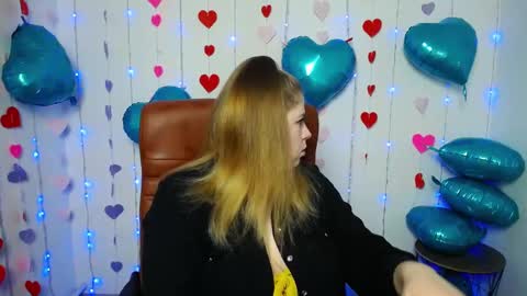 Snapshot of jessikadaniels chatting on February 4, 10:10 am Jess online show from February 4, 10:10 am