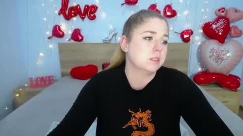 Snapshot of jessikadaniels chatting on February 11, 10:15 am Jess online show from February 11, 10:15 am