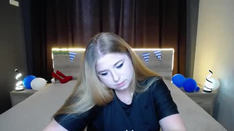 Snapshot of jessikadaniels chatting on September 30, 7:02 am Jess online show from September 30, 7:02 am