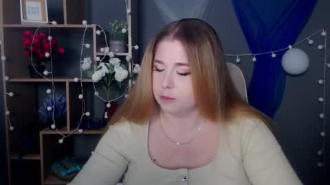 Snapshot of jessikadaniels chatting on October 14, 6:25 am Jess online show from October 14, 6:25 am