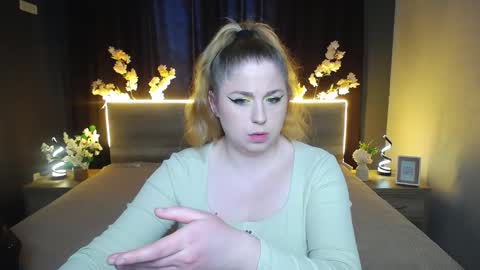 Jess online show from March 9, 7:23 am