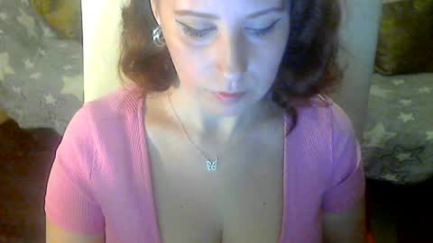Snapshot of jessjess4you chatting on April 6, 8:10 pm jessjess4you online show from April 6, 8:10 pm