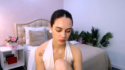 Snapshot of jesskats chatting on September 18, 9:33 am Jesskats online show from September 18, 9:33 am