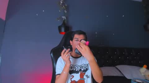 JESSY MATEUS online show from November 19, 5:35 pm