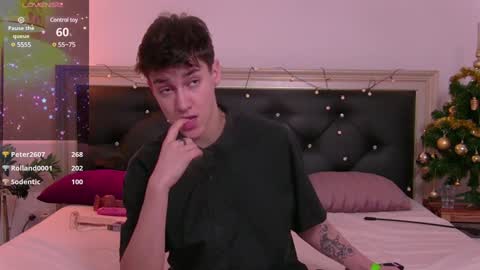 Snapshot of jessyadore chatting on December 15, 8:58 pm Jessy online show from December 15, 8:58 pm