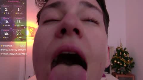 Snapshot of jessyadore chatting on January 1, 6:27 pm Jessy online show from January 1, 6:27 pm