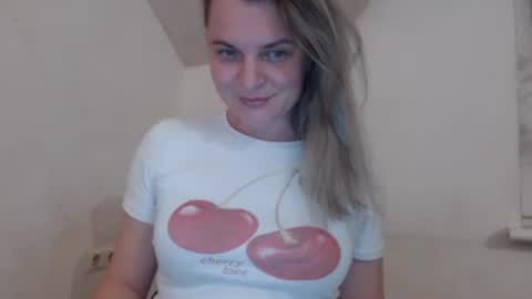 jessyangels online show from April 22, 7:59 pm