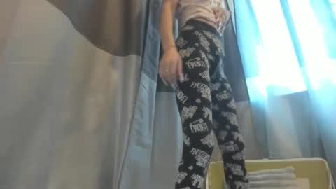 Jessy online show from October 25, 6:10 am