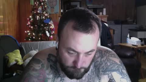 Snapshot of jettadude5 chatting on December 25, 12:37 am jettadude5 online show from December 25, 12:37 am