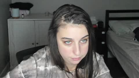 Miss Lovely online show from January 1, 4:50 am