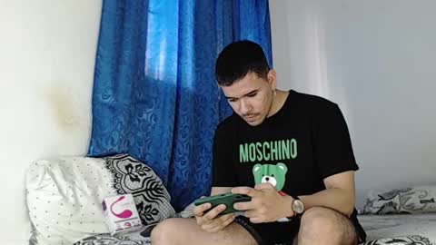 Juan David online show from December 27, 1:39 pm