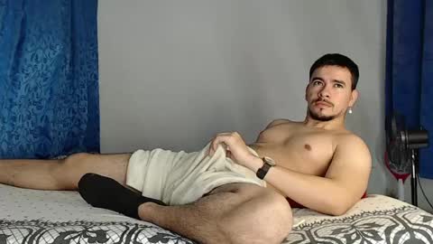 Snapshot of jeycob_happy97 chatting on May 14, 11:28 am Juan David online show from May 14, 11:28 am