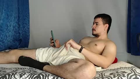 Snapshot of jeycob_happy97 chatting on May 20, 12:00 pm Juan David online show from May 20, 12:00 pm