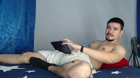 Snapshot of jeycob_happy97 chatting on June 4, 11:16 am Juan David online show from June 4, 11:16 am