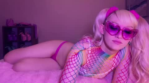 Snapshot of jeylababe chatting on April 15, 1:45 am online show from April 15, 1:45 am