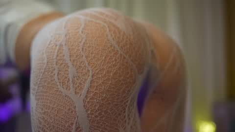 Snapshot of jeyssy69 chatting on May 22, 12:40 am Jeyssy also Andra online show from May 22, 12:40 am