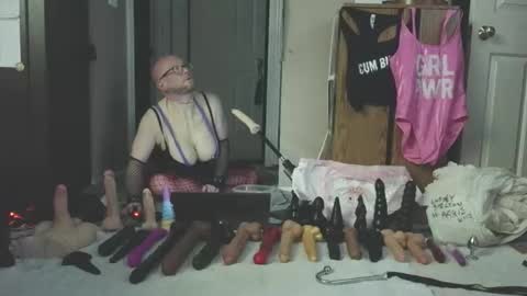 Snapshot of jghosty69 chatting on October 12, 2:32 am Nasty Cumslut online show from October 12, 2:32 am