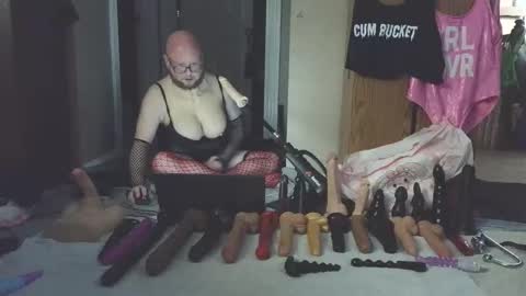 Snapshot of jghosty69 chatting on November 18, 6:01 pm Nasty Cumslut online show from November 18, 6:01 pm