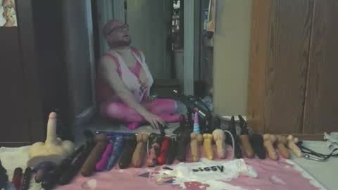 Snapshot of jghosty69 chatting on April 26, 6:05 pm Nasty Cumslut online show from April 26, 6:05 pm