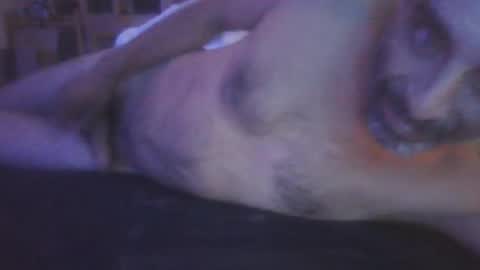 Snapshot of jglarsbel chatting on May 14, 6:31 am jglarsbel online show from May 14, 6:31 am