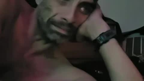 Snapshot of jglarsbel chatting on June 22, 6:27 pm jglarsbel online show from June 22, 6:27 pm