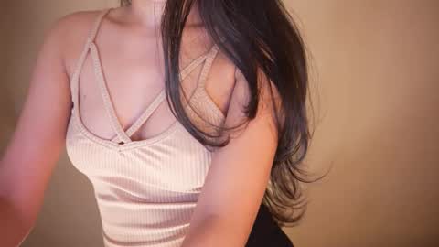 Snapshot of jhaanvi chatting on December 19, 10:21 pm Jhaanvi online show from December 19, 10:21 pm