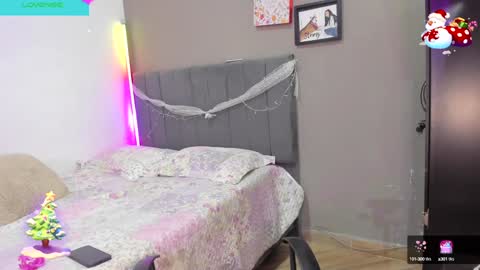 Snapshot of jhacky_sweet chatting on December 29, 12:20 am jhackelin My independent account online show from December 29, 12:20 am