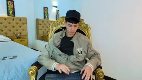 Snapshot of jheampiero chatting on June 9, 8:42 pm Jheampiero online show from June 9, 8:42 pm