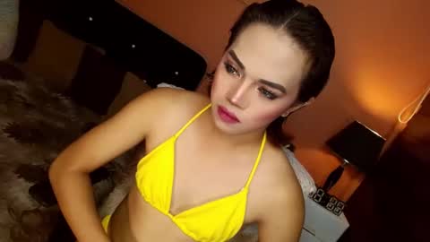 JHENA online show from November 3, 2:57 am