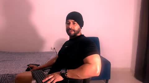 Snapshot of jho173027 chatting on November 19, 6:30 pm En moreno online show from November 19, 6:30 pm