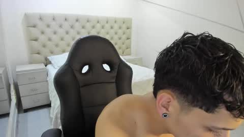 Snapshot of jhoanleandro chatting on December 14, 5:35 am jhoanleandro online show from December 14, 5:35 am