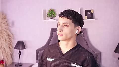 jhoanleandro online show from May 1, 10:03 pm