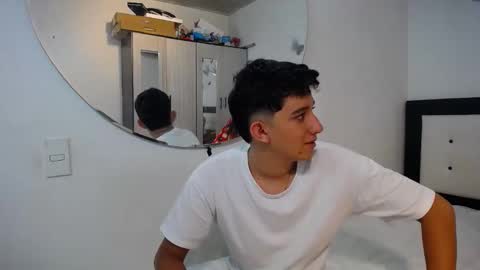 Jhon and nicolle online show from December 4, 5:50 am