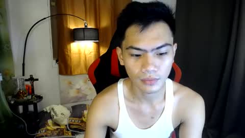 Snapshot of jhon_cummer chatting on June 14, 1:02 pm jhon_cummer online show from June 14, 1:02 pm