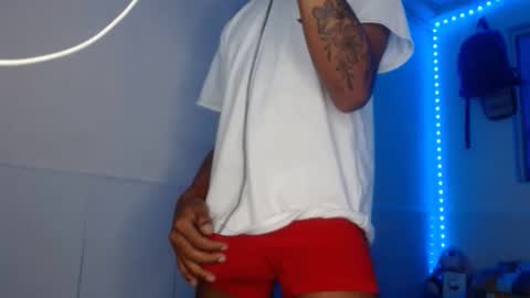 Snapshot of jhon_hot09 chatting on October 25, 6:02 pm jhon_hot09 online show from October 25, 6:02 pm