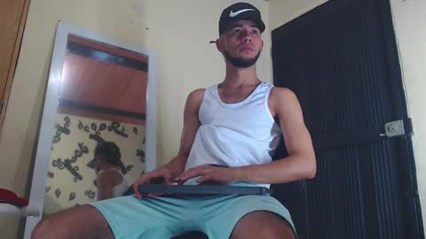 Snapshot of jhon_malo chatting on November 2, 2:36 am jhon_malo online show from November 2, 2:36 am