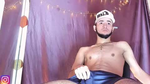 Snapshot of jhon_malo chatting on February 6, 1:21 am jhon_malo online show from February 6, 1:21 am