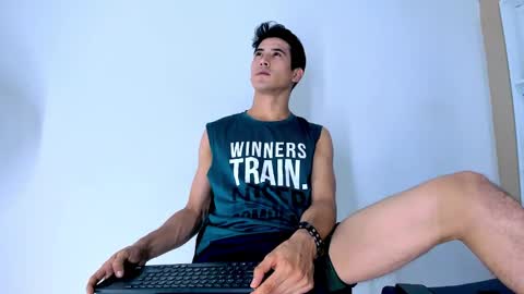 Snapshot of jhonn_rhyss chatting on December 6, 3:30 am Jhon online show from December 6, 3:30 am