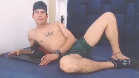 Snapshot of jhonn_rhyss chatting on January 12, 10:54 pm Jhon online show from January 12, 10:54 pm