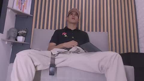 Snapshot of jhonn_rhyss chatting on January 22, 2:26 am Jhon online show from January 22, 2:26 am