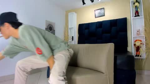 Snapshot of jhonn_rhyss chatting on October 1, 3:01 am Jhon online show from October 1, 3:01 am