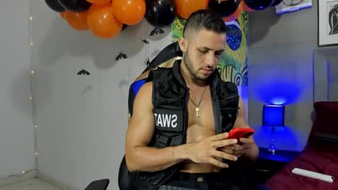 Snapshot of jhonny_flames7 chatting on October 30, 10:54 pm jhonny online show from October 30, 10:54 pm