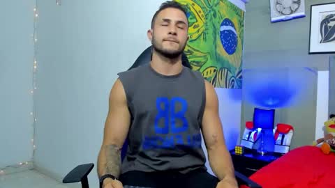 Snapshot of jhonny_flames7 chatting on November 13, 4:33 am jhonny online show from November 13, 4:33 am