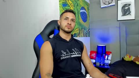 Snapshot of jhonny_flames7 chatting on November 28, 3:53 am jhonny online show from November 28, 3:53 am