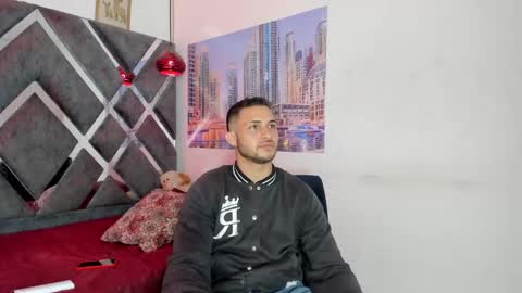 jhonny online show from February 12, 7:31 pm