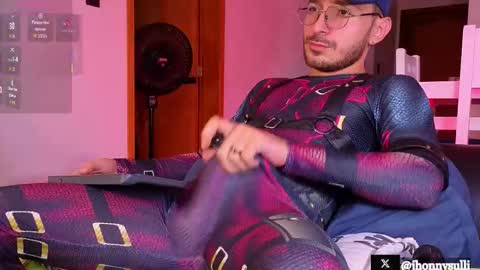 Snapshot of jhonny_sullivan chatting on October 30, 3:57 pm jhonny and friend online show from October 30, 3:57 pm