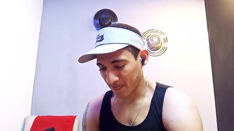 jhonny_thes28 online show from November 8, 12:44 am